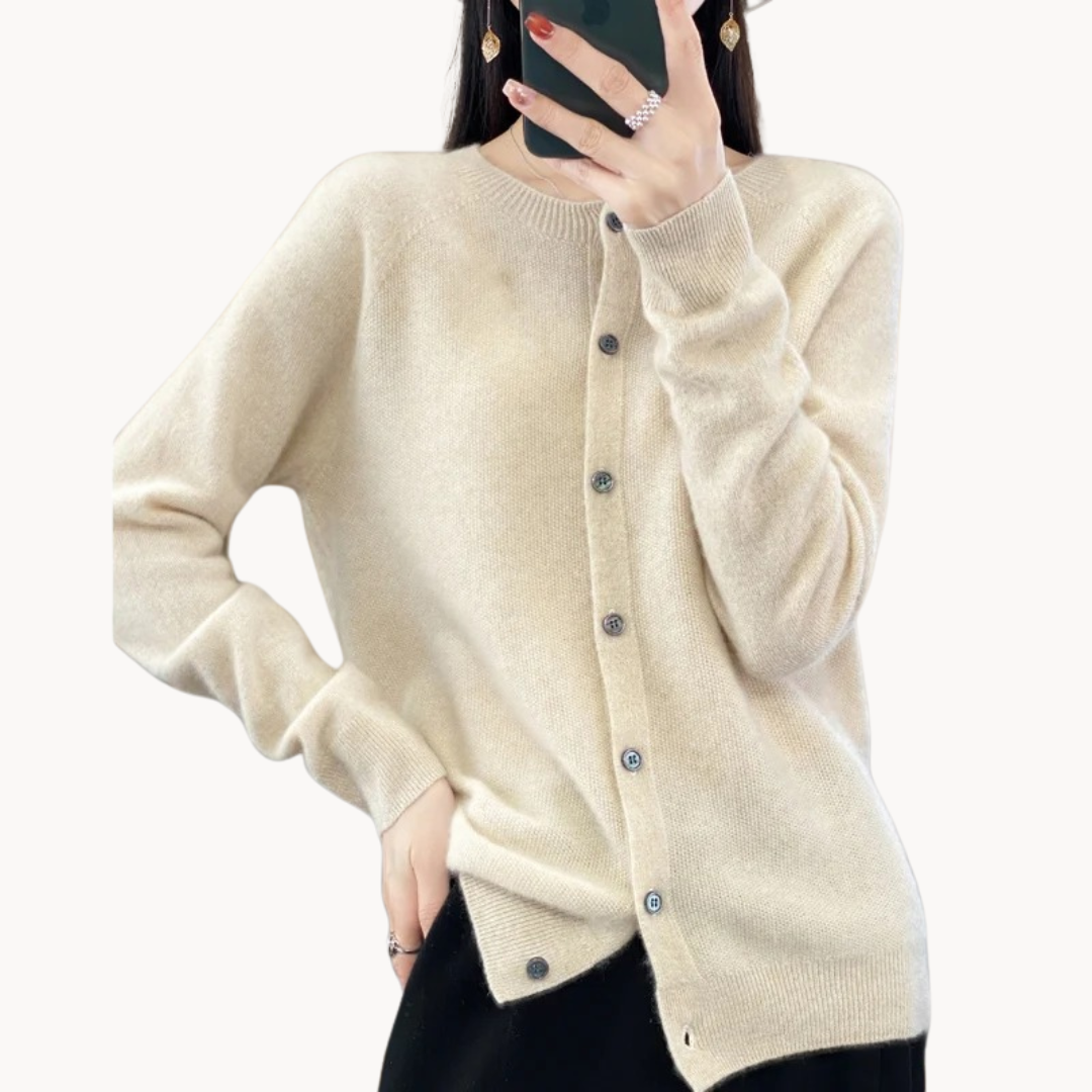 Melissa | Classic Wool Cardigan