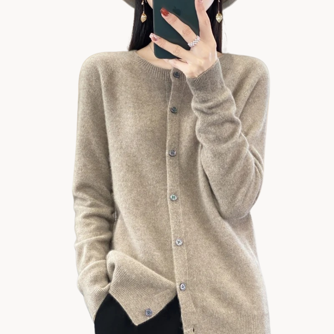 Melissa | Classic Wool Cardigan